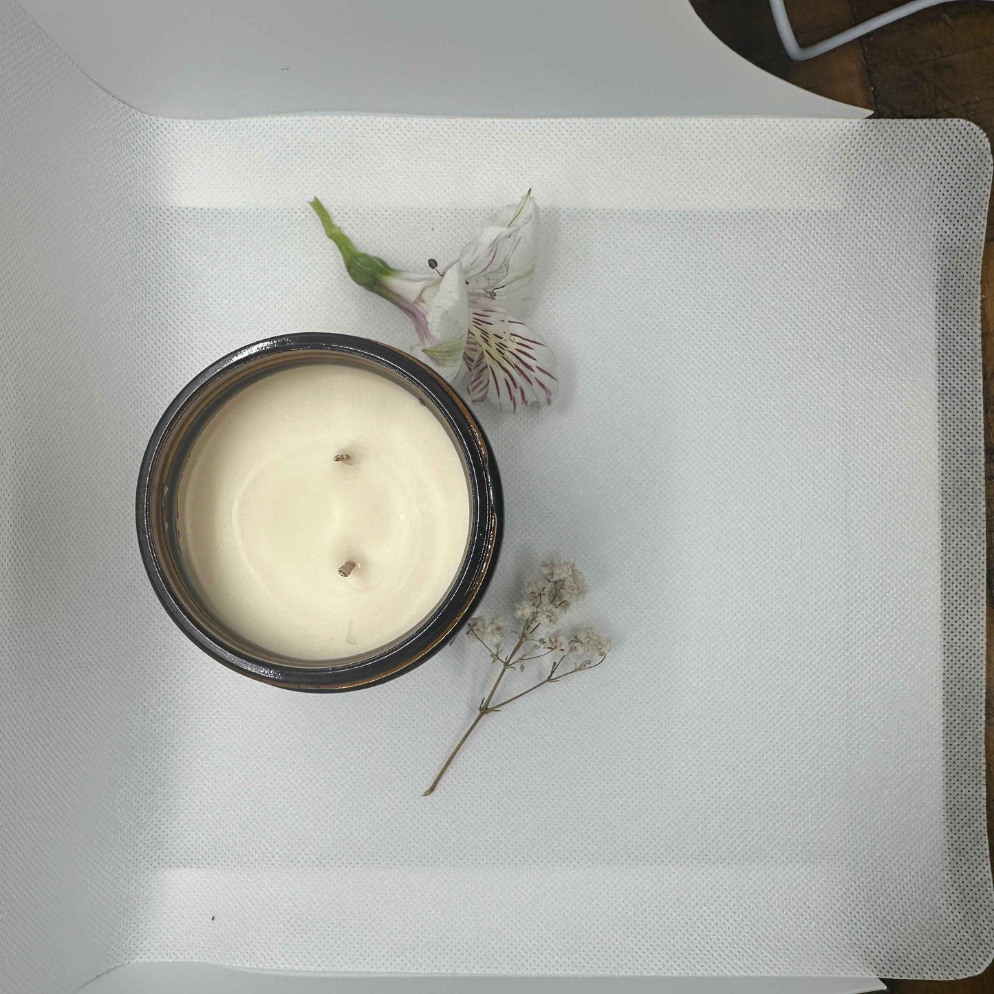 Cozy Haven Natural Coconut Apricot wax candles
